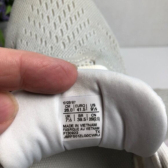 The Women's Asics 9 athletic running sneakers - Picture 7 of 7